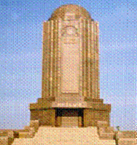Nizami`s Mausoleum(오른쪽)